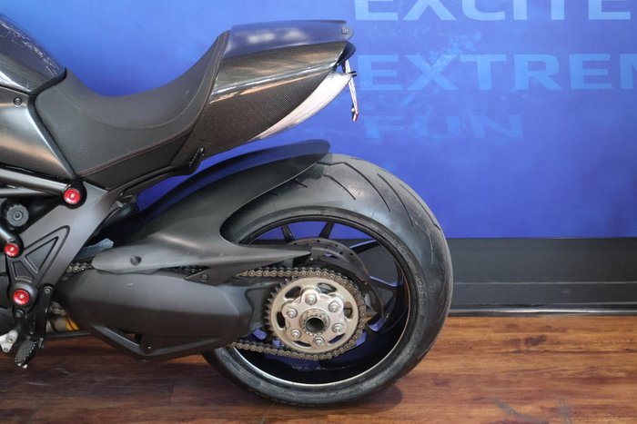 2012 Ducati DIAVEL CARBON Black