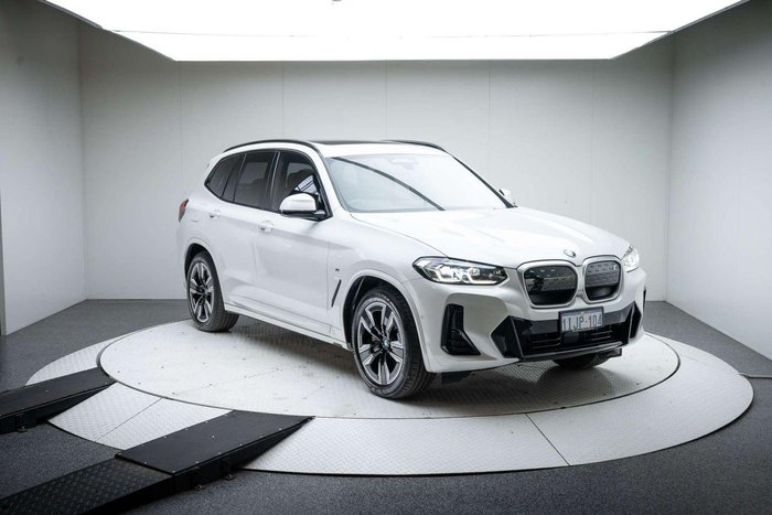 2024 BMW iX3