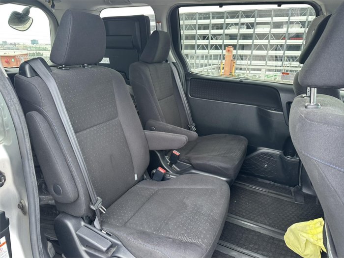 2014 Toyota Voxy
