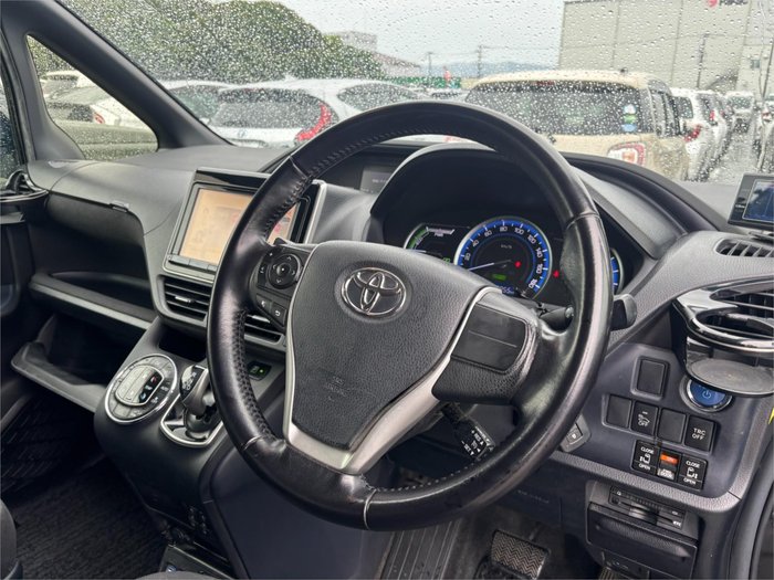 2015 Toyota Voxy