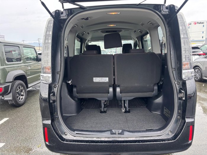 2015 Toyota Voxy