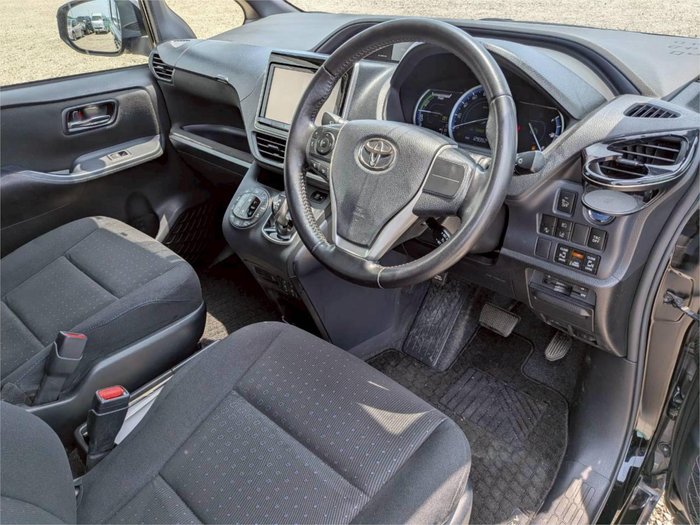 2016 Toyota Voxy