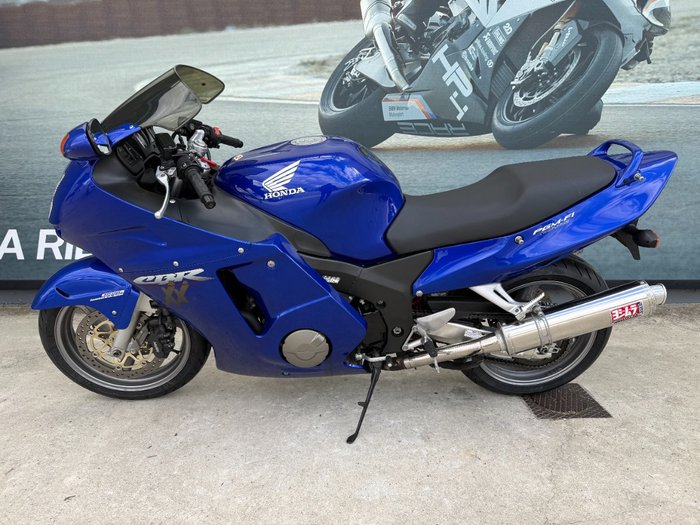 2003 Honda CBR1100XX (SUPER BLACKBIRD) Blue