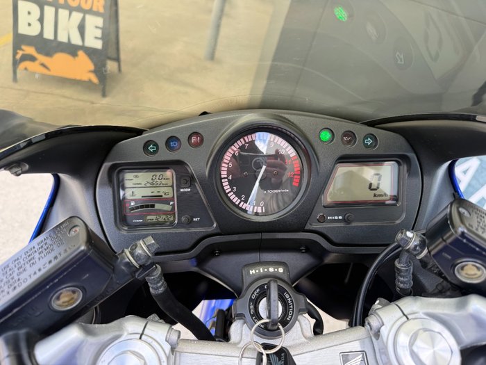 2003 Honda CBR1100XX (SUPER BLACKBIRD) Blue
