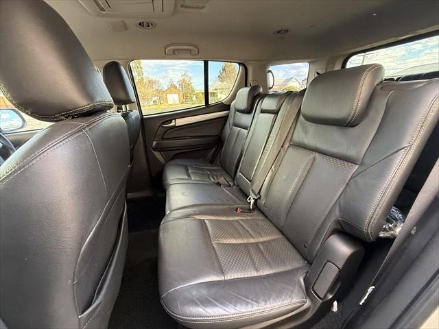2016 Isuzu MU-X LS-T
