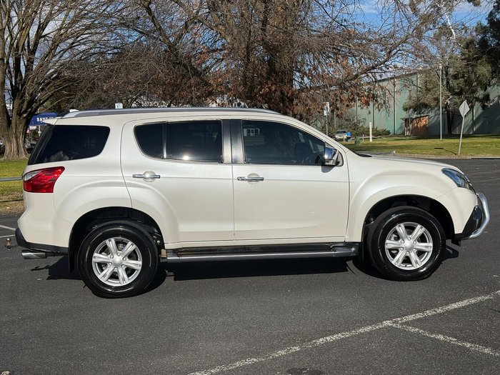 2016 Isuzu MU-X LS-T