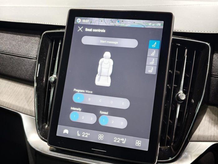 2025 Volvo XC90 Ultra B5 Dark