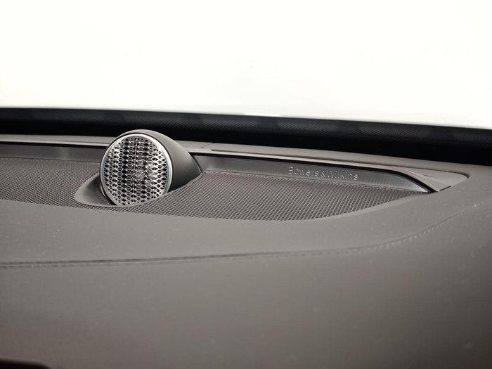 2025 Volvo XC90 Ultra B5 Dark