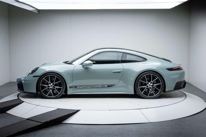 2025 Porsche 911