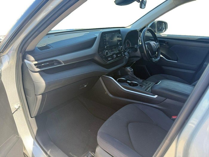 2022 Toyota Kluger GX
