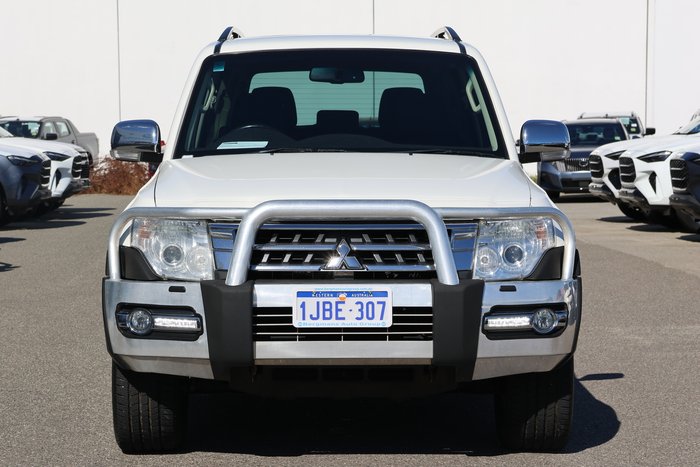 2016 Mitsubishi Pajero GLX