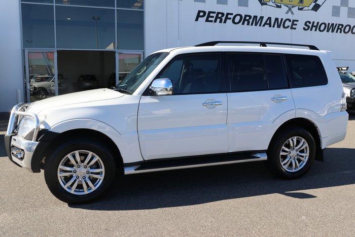 2016 Mitsubishi Pajero GLX