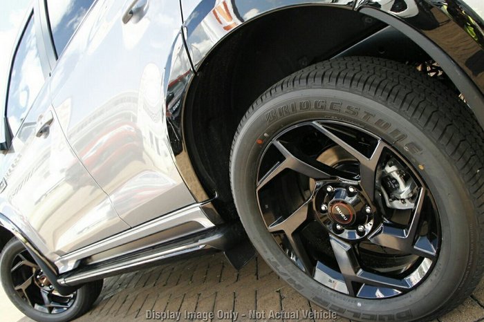 2026 Isuzu MU-X X-TERRAIN