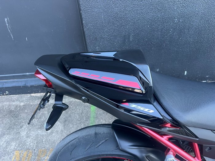 2023 Honda CB750 (HORNET) BLACK