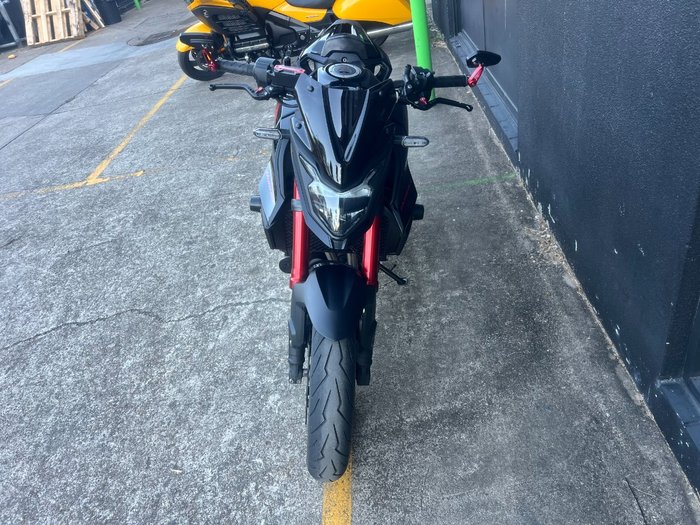 2023 Honda CB750 (HORNET) BLACK