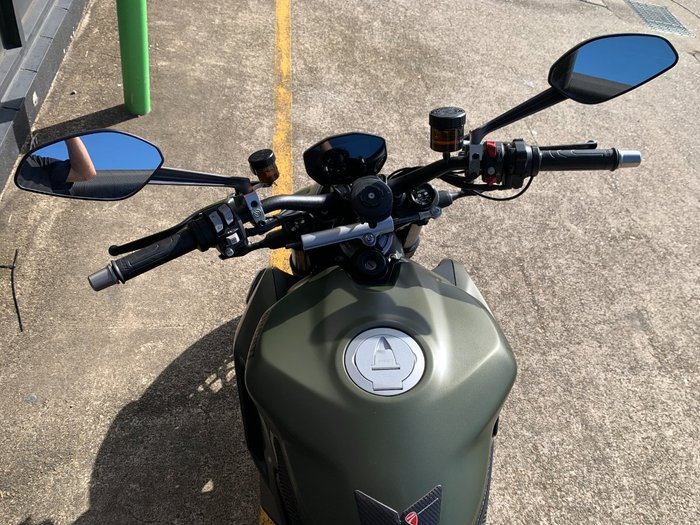 2023 DUCATI STREETFIGHTER V2 GREEN