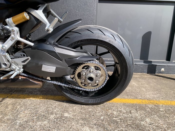 2023 DUCATI STREETFIGHTER V2 GREEN