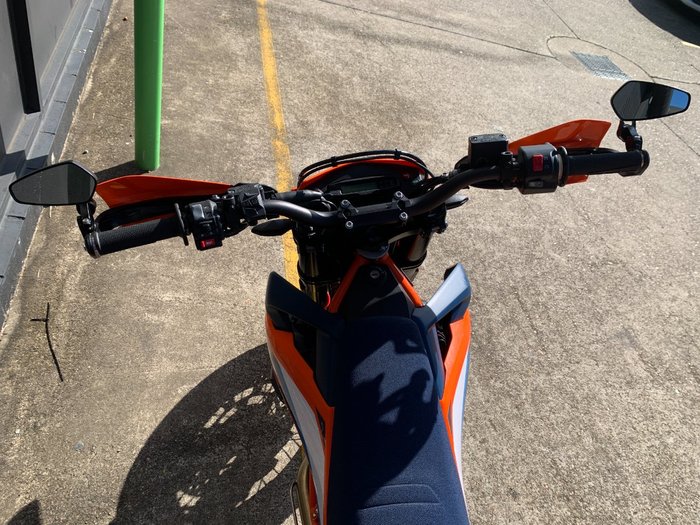 2024 Ktm 690 SMC R ORANGE