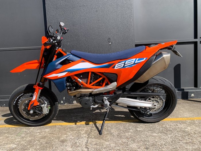 2024 Ktm 690 SMC R ORANGE