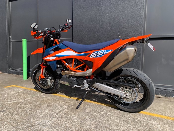 2024 Ktm 690 SMC R ORANGE