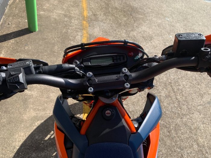 2024 Ktm 690 SMC R ORANGE