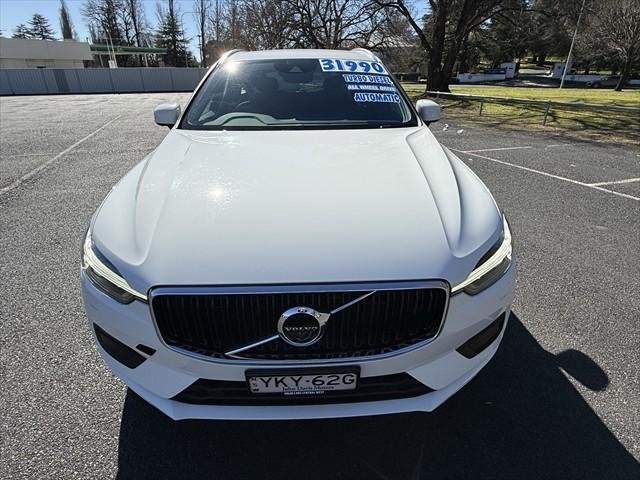 2020 Volvo XC60 D4 Momentum