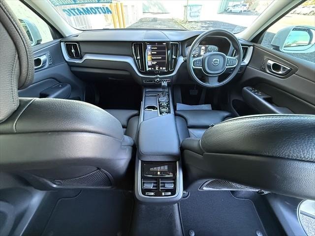 2020 Volvo XC60 D4 Momentum