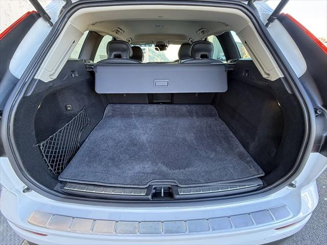 2020 Volvo XC60 D4 Momentum