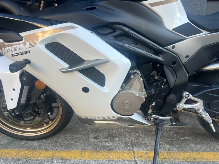 2025 CFMOTO 500 SR VOOM WHITE