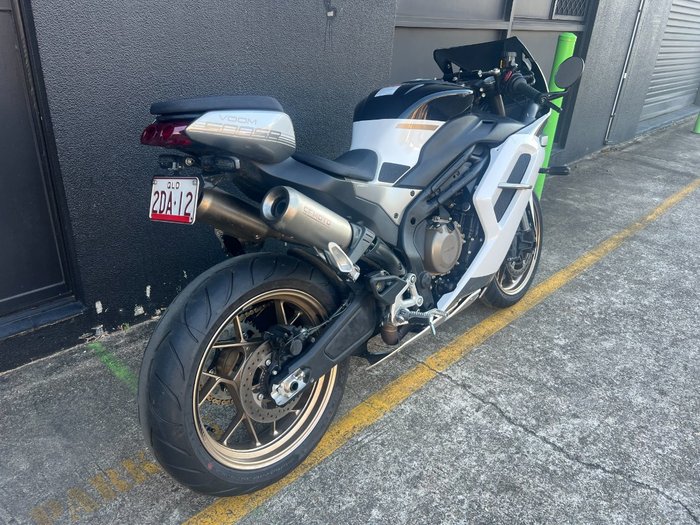 2025 CFMOTO 500 SR VOOM WHITE