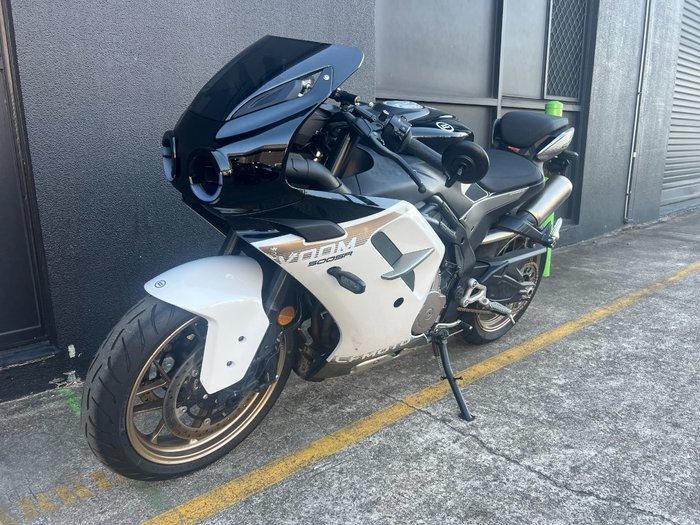 2025 CFMOTO 500 SR VOOM WHITE
