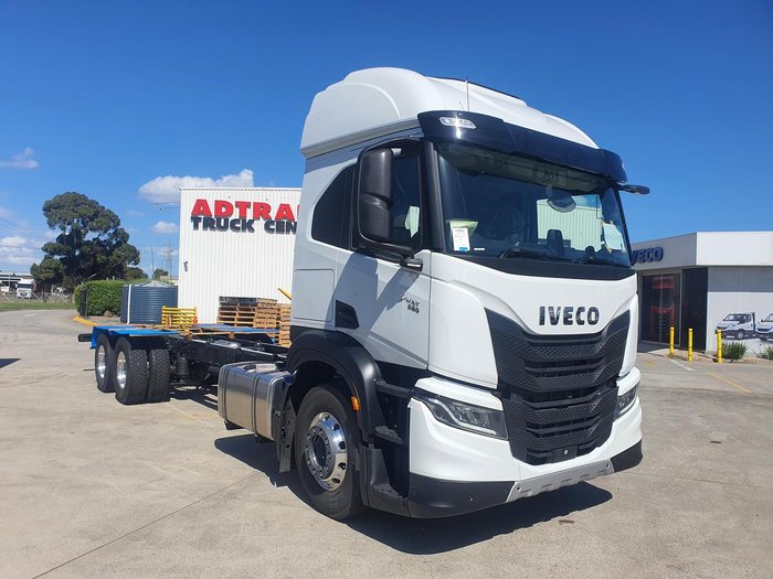 2026 Iveco S-Way AT230