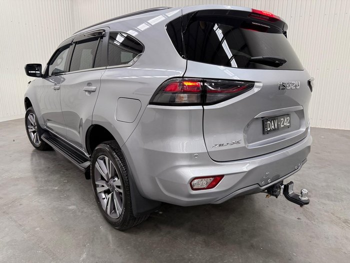 2023 Isuzu MU-X LS-T