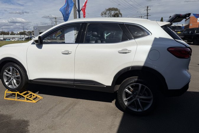 2022 MG HS EXCITE