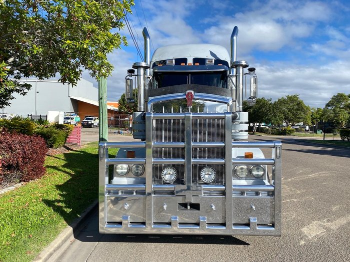 2017 Kenworth T909