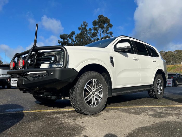 2022 Ford Everest Trend