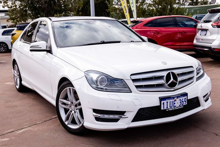 2012 Mercedes-Benz C-Class C200 BlueEFFICIENCY Elegance