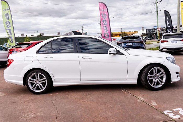 2012 Mercedes-Benz C-Class C200 BlueEFFICIENCY Elegance