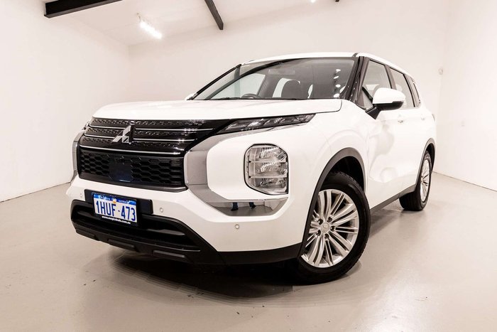 2023 Mitsubishi Outlander ES