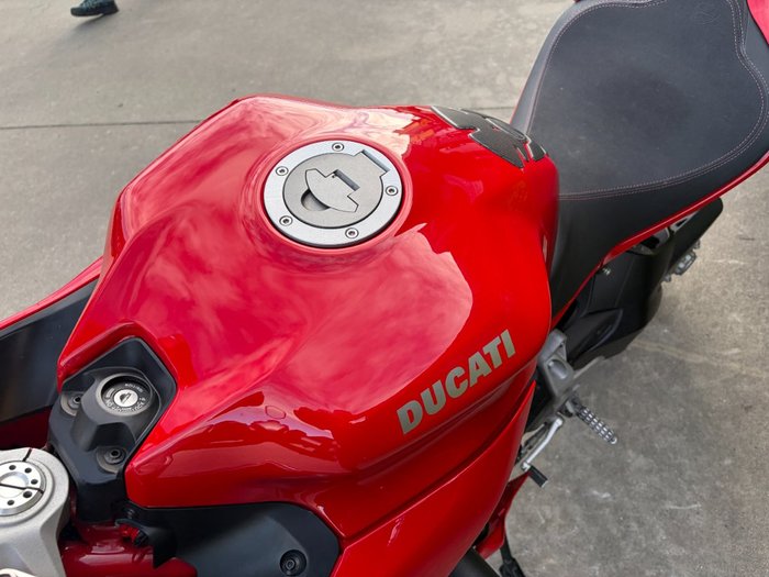 2019 DUCATI SUPERSPORT S
