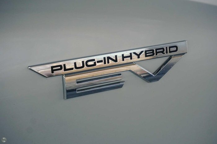 2025 Mitsubishi Outlander PHEV Exceed Tourer