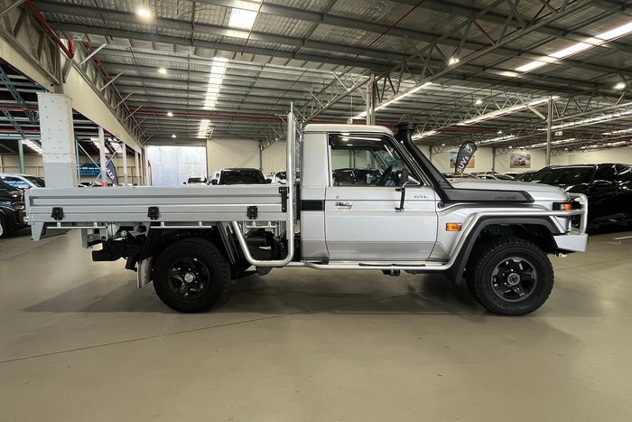 2024 Toyota Landcruiser GXL