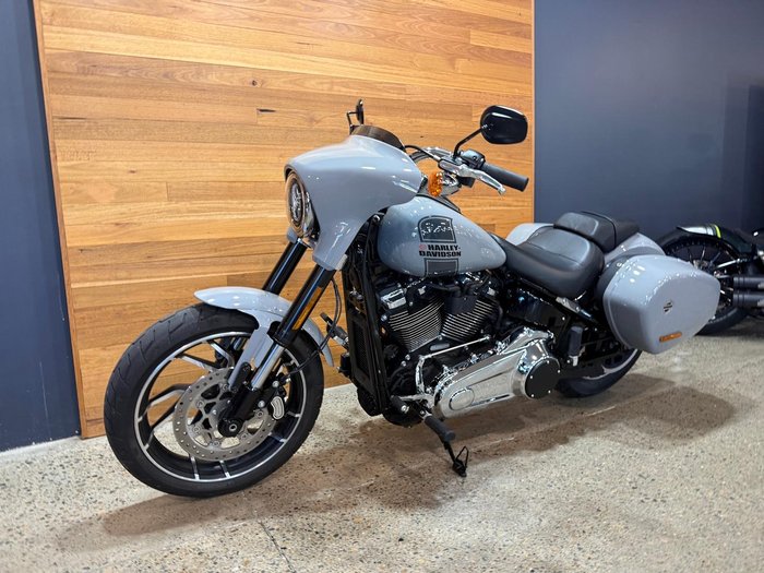 2024 Harley-Davidson Sport Glide 107 (FLSB)