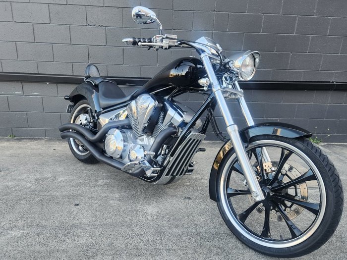 2011 Honda VT1300CX BLACK