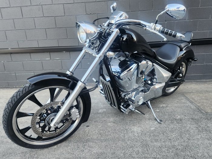 2011 Honda VT1300CX BLACK