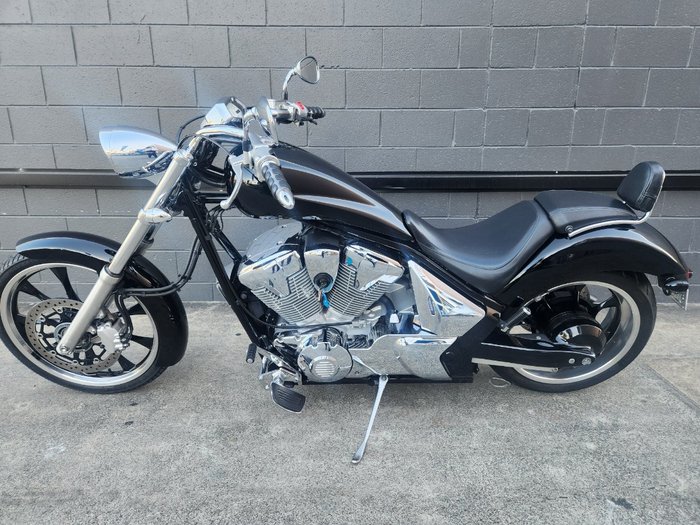 2011 Honda VT1300CX BLACK