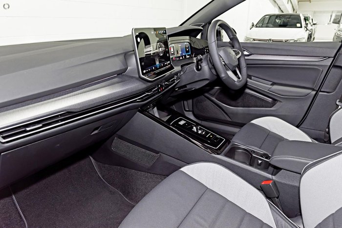 2026 Volkswagen Golf 110TSI R-Line