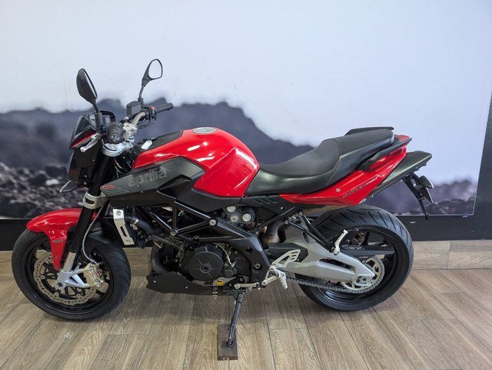 2014 APRILIA SHIVER SPORT RED