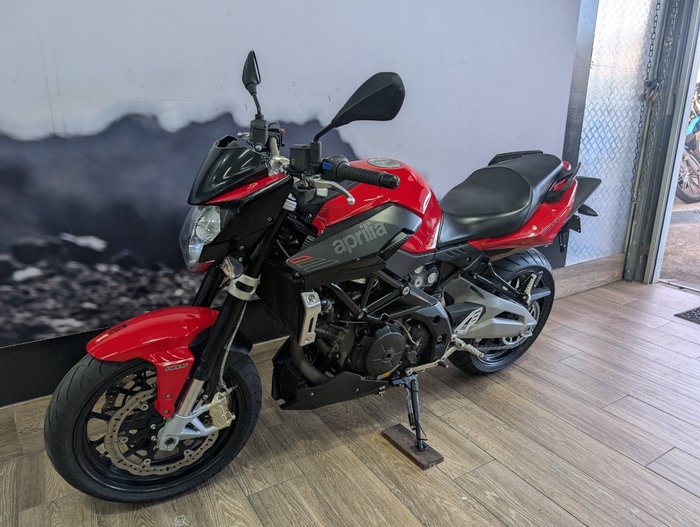 2014 APRILIA SHIVER SPORT RED