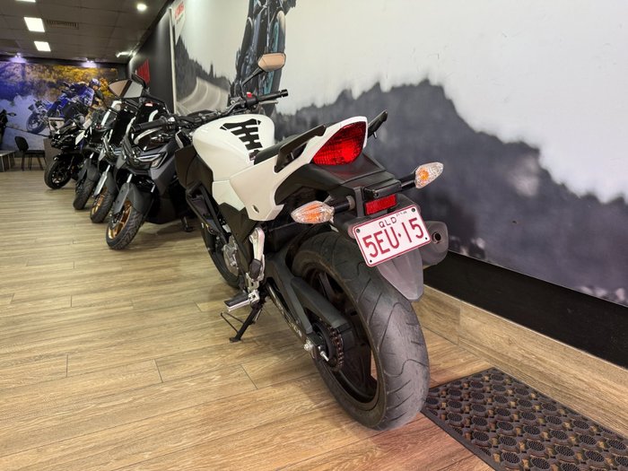 2015 Honda CB300FA (ABS) WHITE